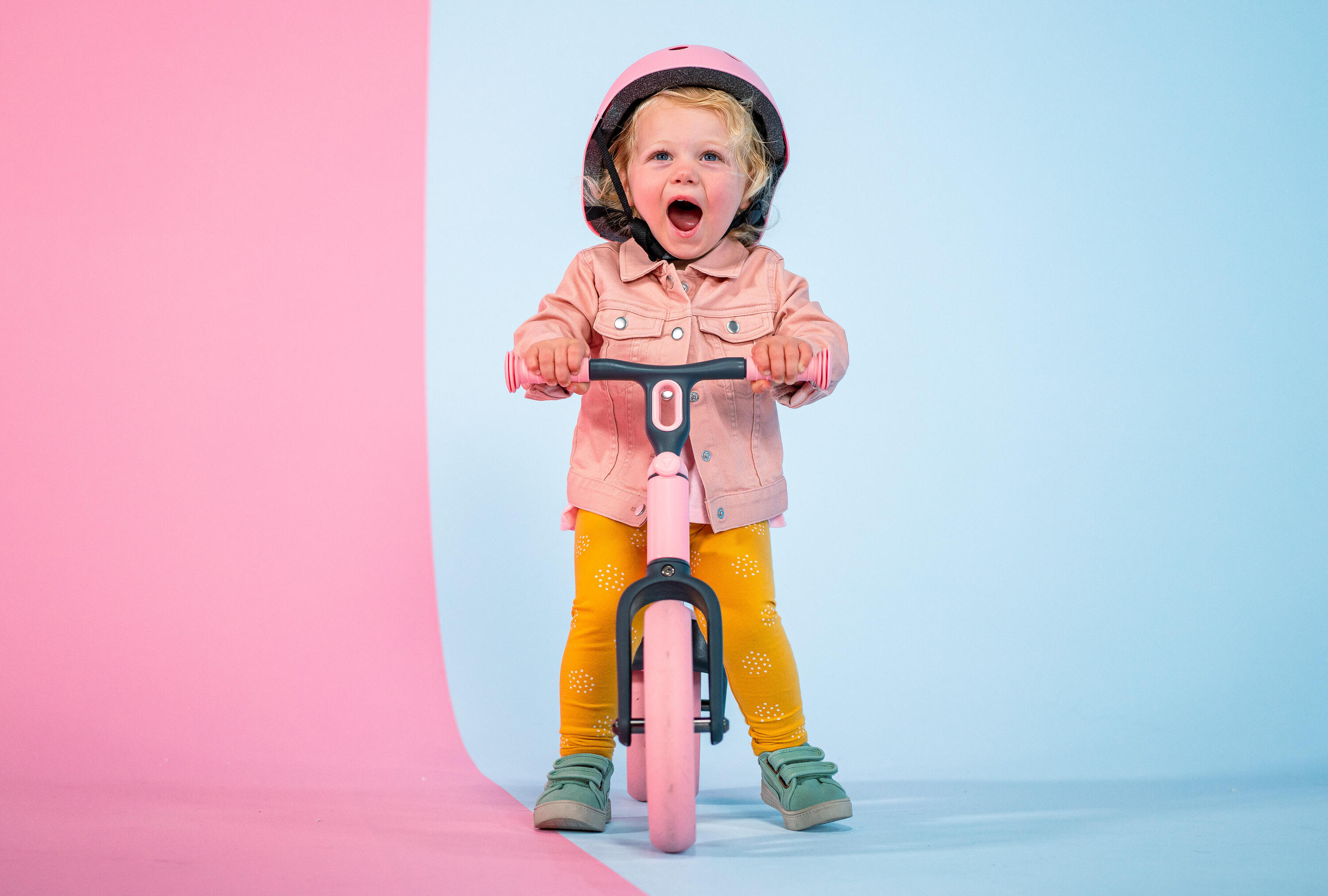BICICLETA DE BALANCE PARA CRIANÇAS YVOLUTION YVELO JUNIOR ROSA 3/4