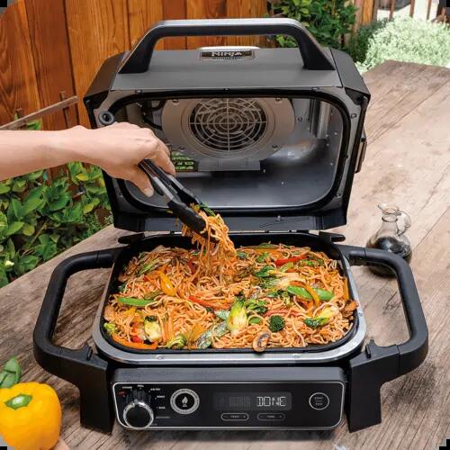 Grătar electric cu funcție de afumare Ninja Woodfire, 2400 W, 7 funcții, Gri 5/8