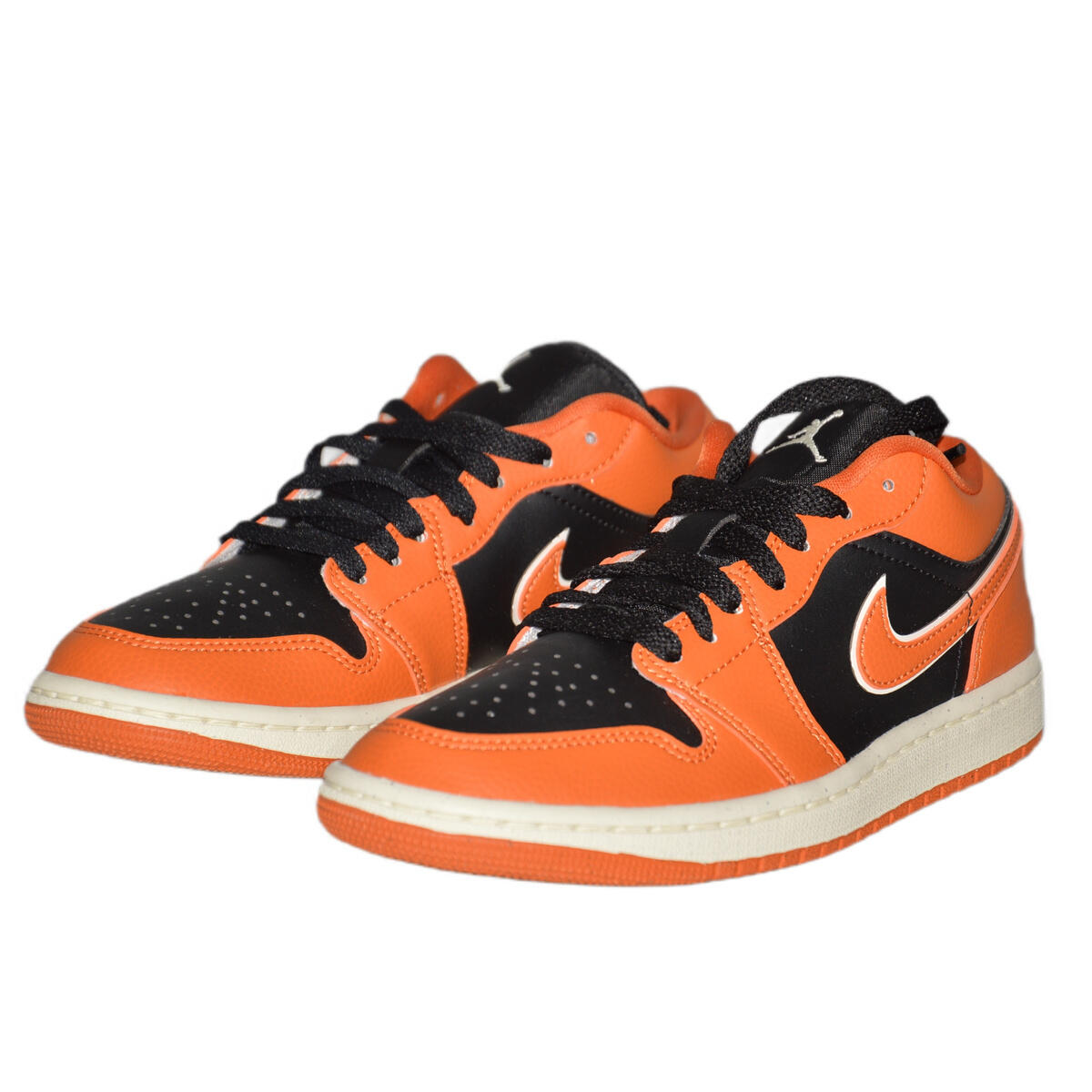 Air Jordan 1 Low SE Sport Spice (W) 3/7