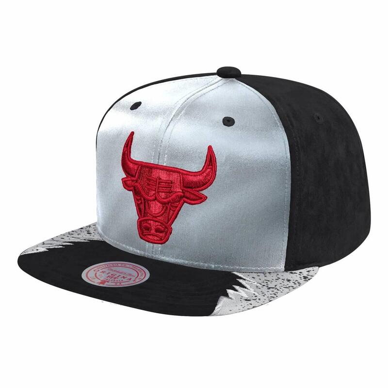 Czapka z daszkiem Mitchell & Ness NBA 5 Snapback Chicago Bulls -CBUYYPPPGYBK