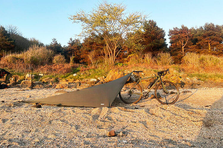 Tenda 3.7m x 2.3m DD Hammocks SuperLight pentru ture cu biciclet 3/6