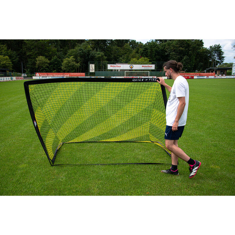 Pár branek - 2,2x1,5 m černá/žlutá - Dodáváno s míčem a pumpičkou