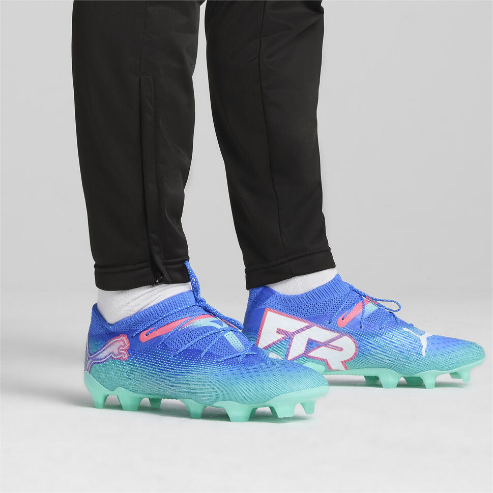 Buty piłkarskie FUTURE 7 ULTIMATE FG/AG PUMA