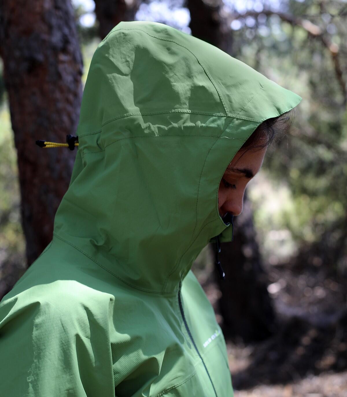 Chaqueta de Montaña y Trekking Impermeable y Cortaviento Cirrus Mujer Azul 5/6