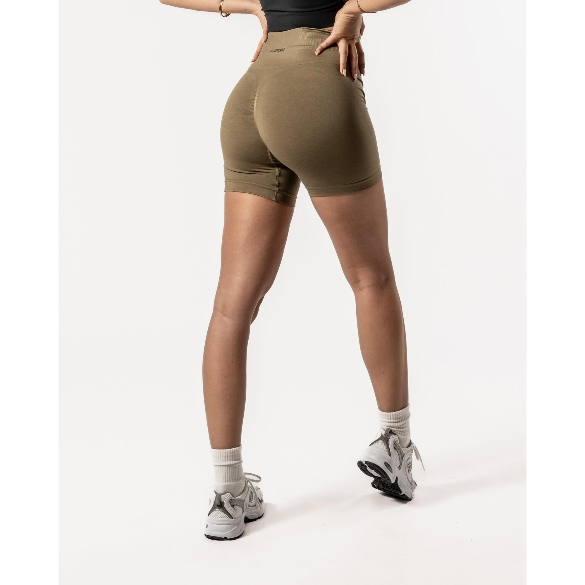 Aesthetic Wolf - Reform Short Scrunch Sans Couture - Safari Beige - Short - Beige - 40 M - Decathlon