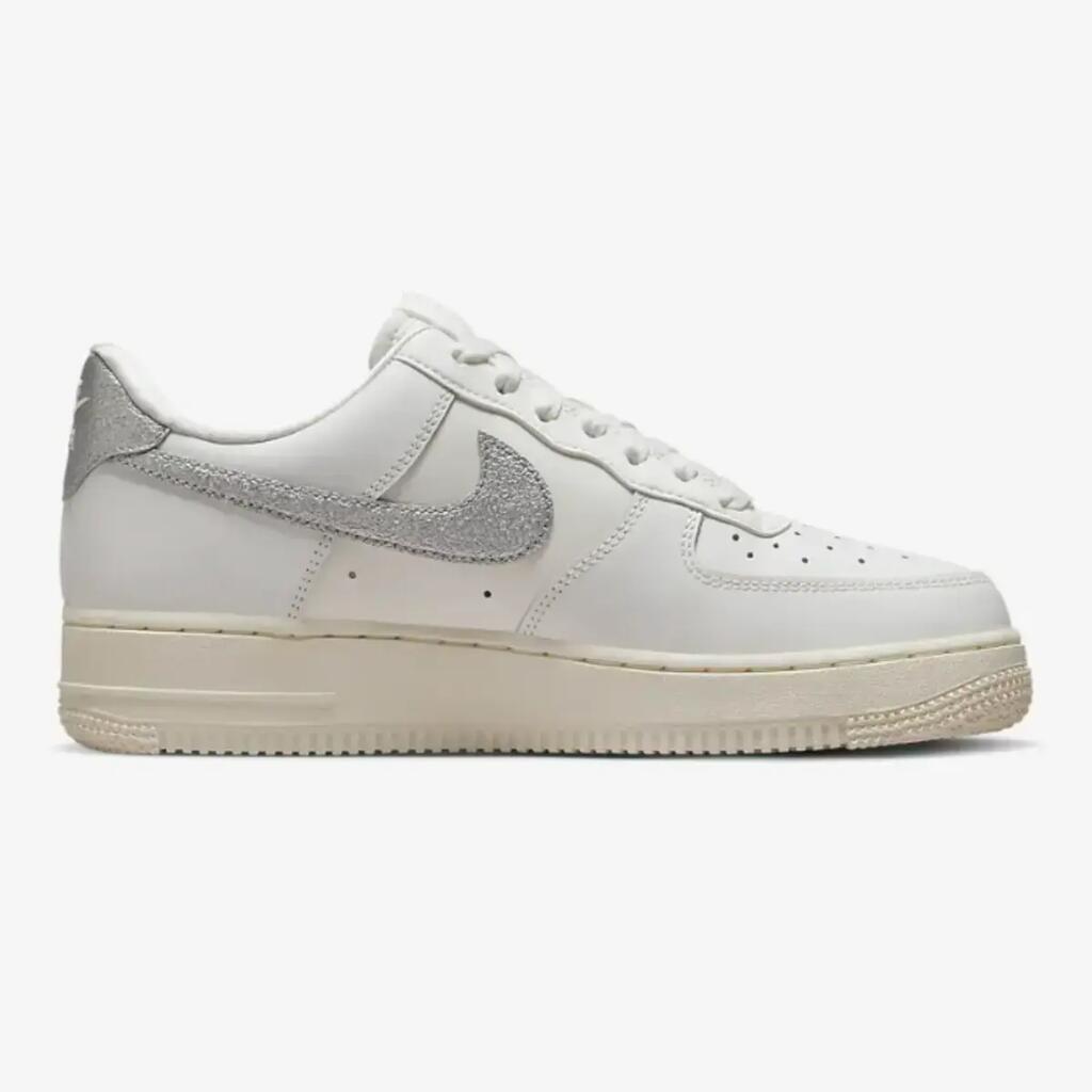 Мъжки спортни обувки Nike Air Force Low