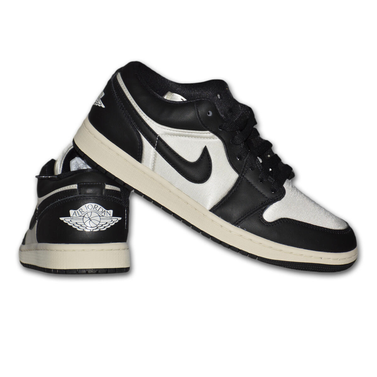 Jordan 1 Low SE Vintage Panda (W) 6/7