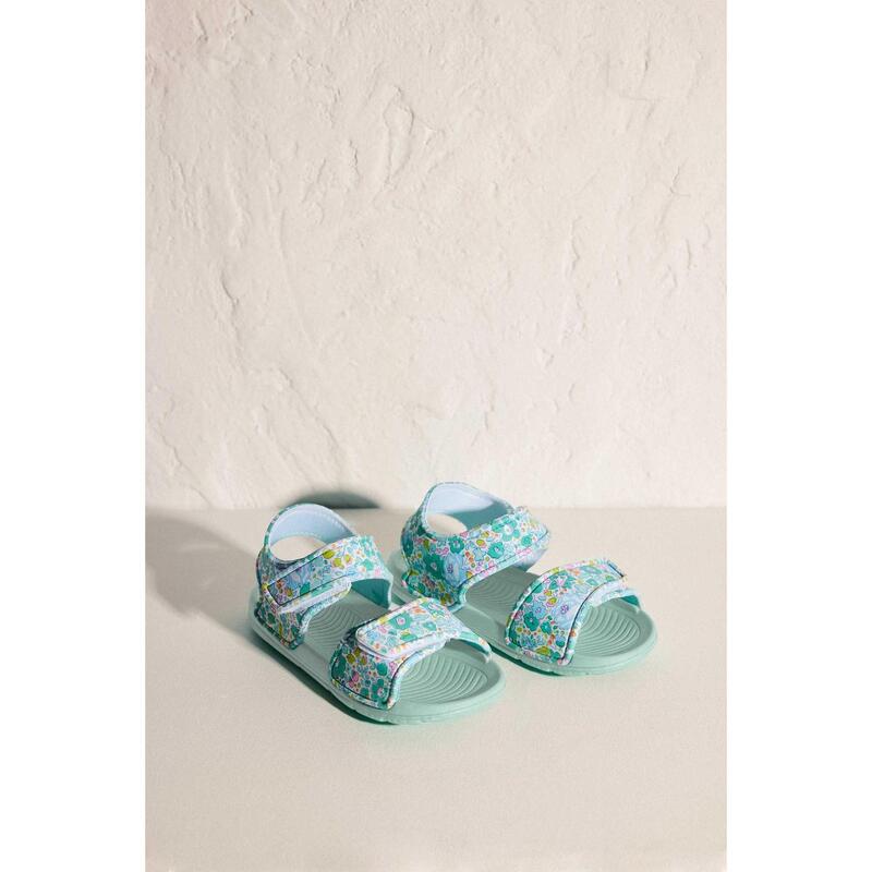 Sandalias de playa niña estampado floral con cierre de velcro