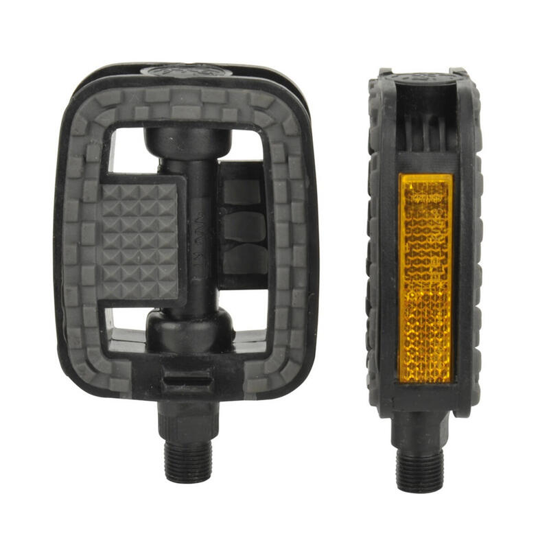 Pédales antidérapantes en plastique Fischer      1191€    FISCHER BIKE Pédales antidérapantes en plastique FischerVendu exclusivement en ligne   