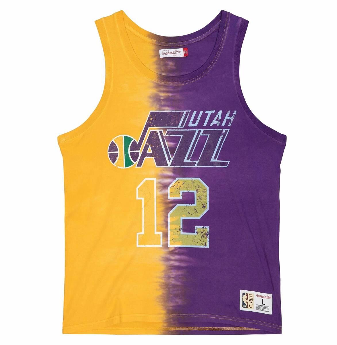 MITCHELL & NESS picture