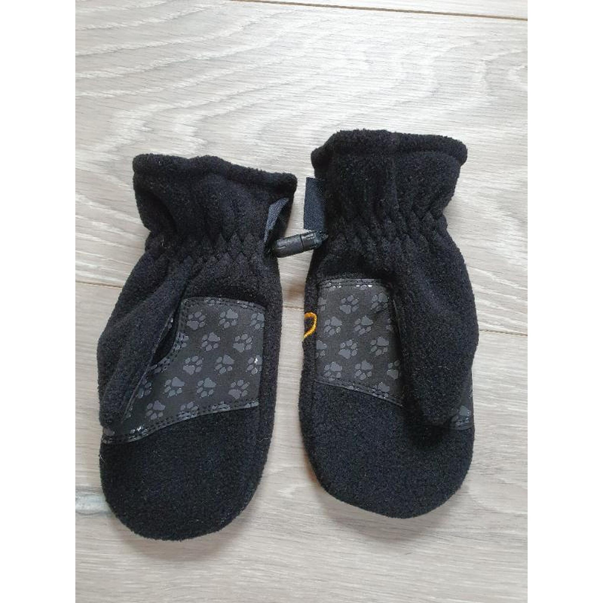 C2C - moufles noires Jack Wolfskin kids taille 104