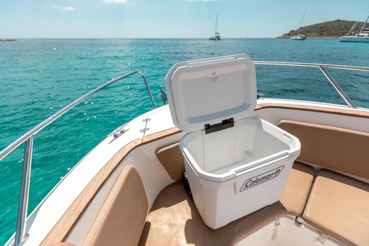 Coleman 50QT Wheeled Xtreme Marine koelbox 7/7