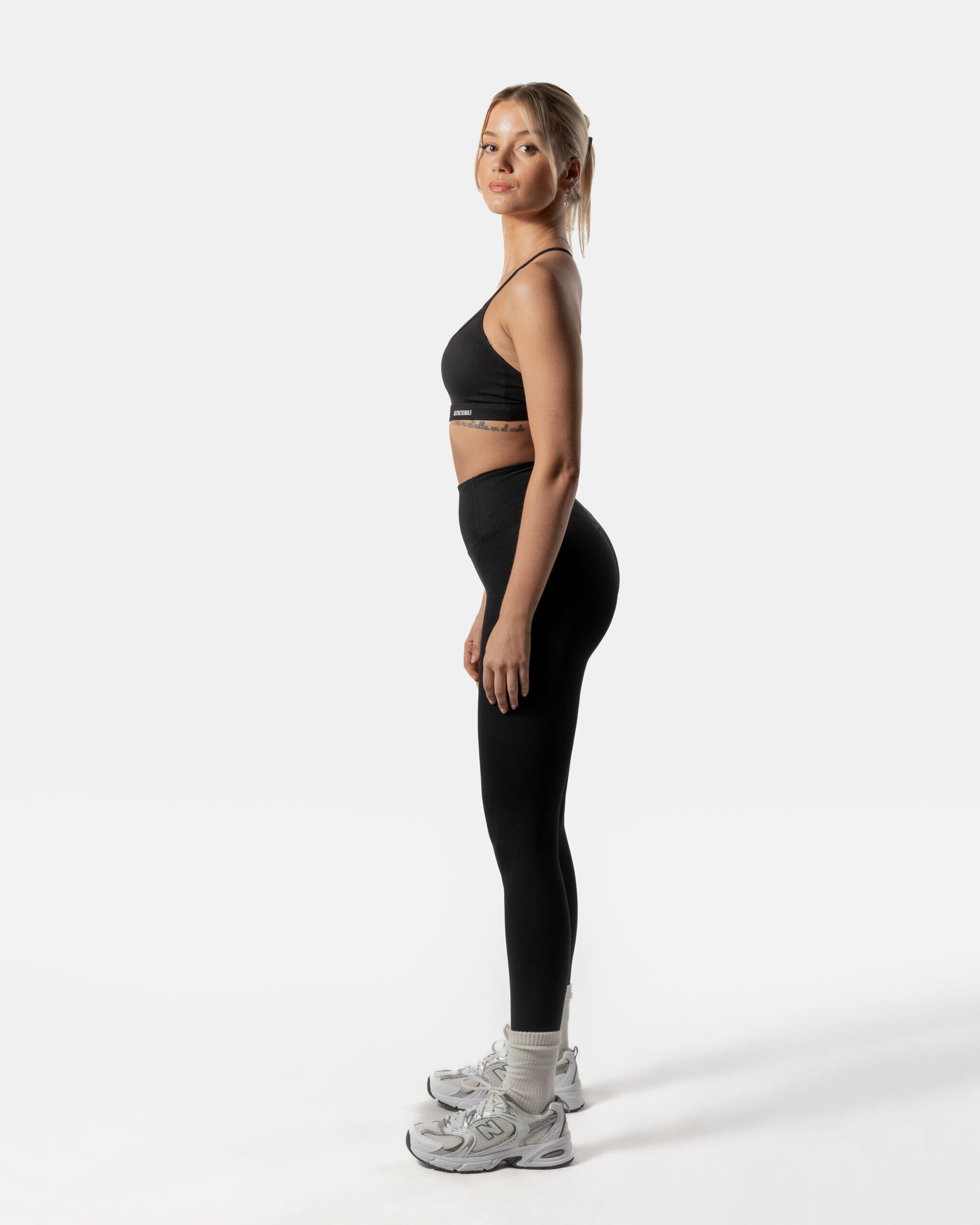 Brassière de sport femme pour fitness et pilates LuxForm noire 4/5