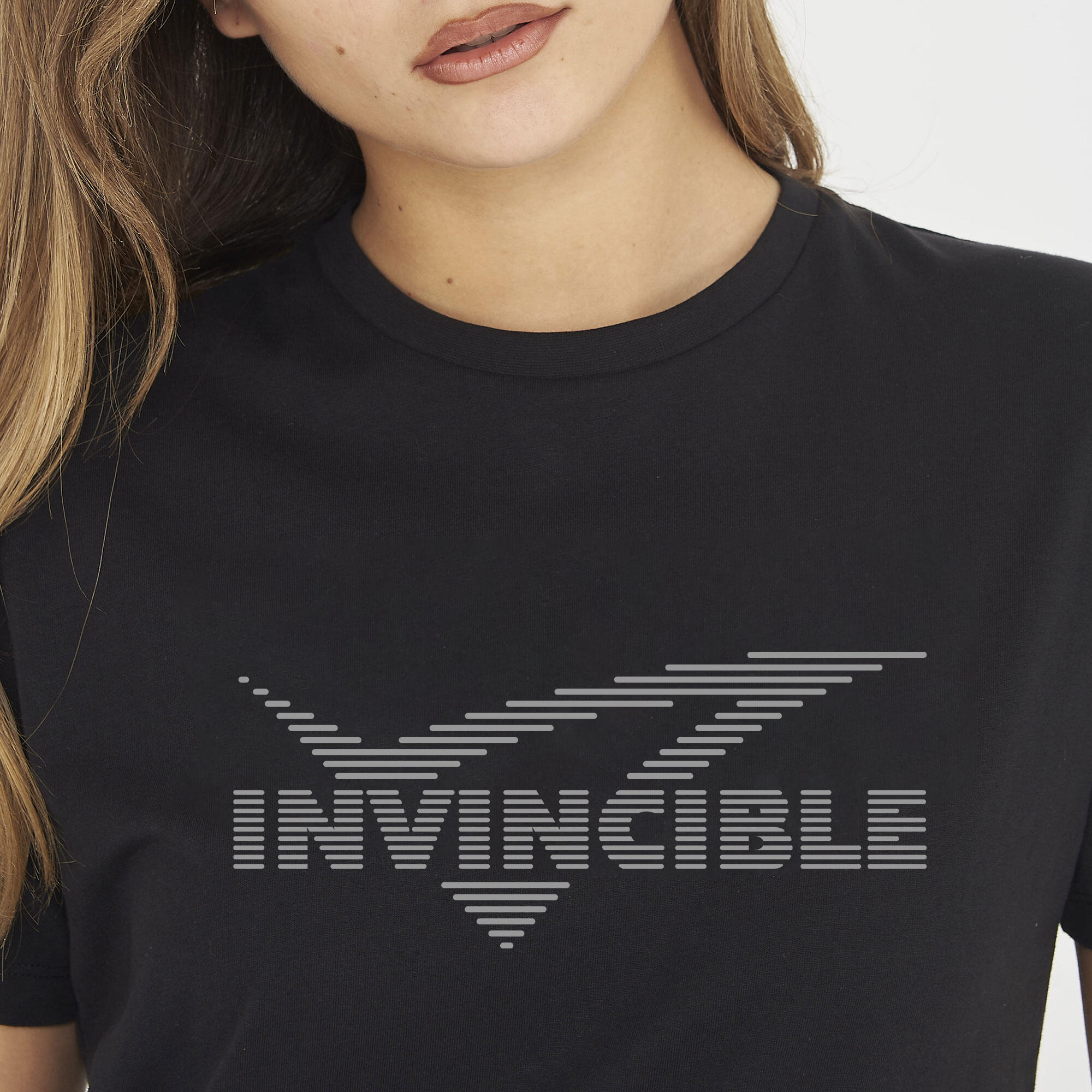 T-shirt in cotone da donna INVINCIBLE nera 3/6