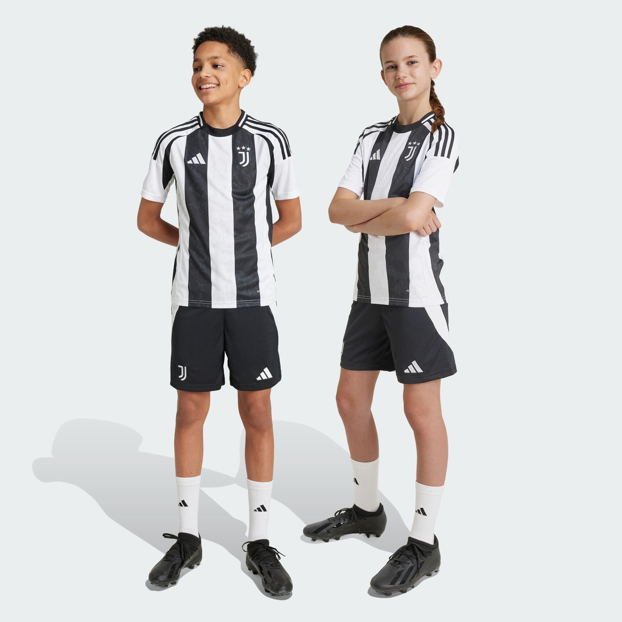 ADIDAS Juventus 24/25 Home Shorts Kids