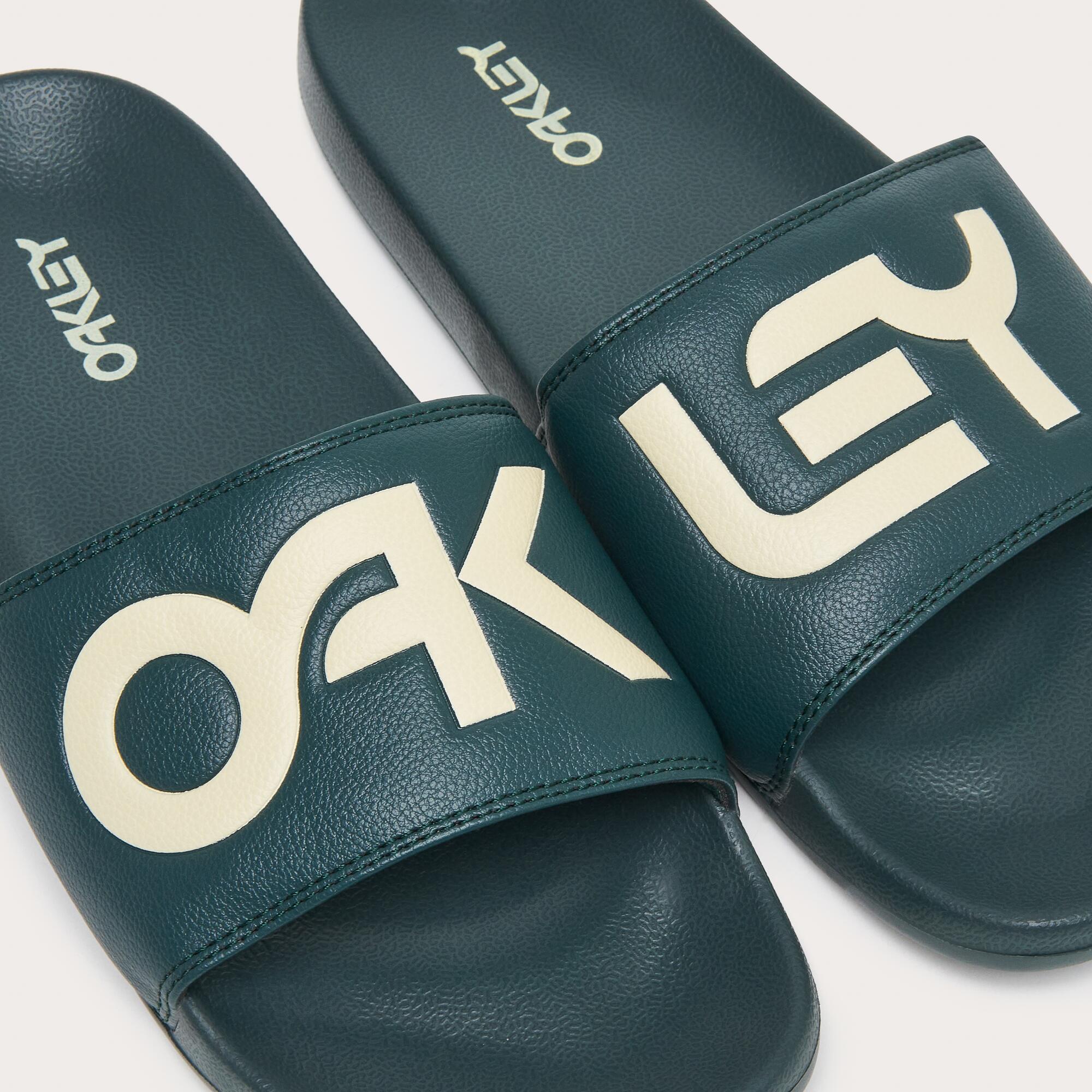 Oakley B1B SLIDE 2.0 - Hunter Green (Helmet) 5/6