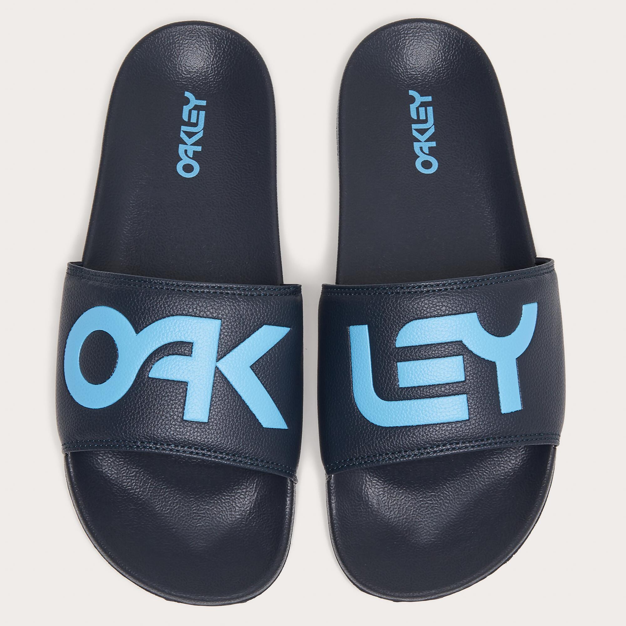 Chinelos Oakley modelo FOF100424-6LE para unissex 3/6