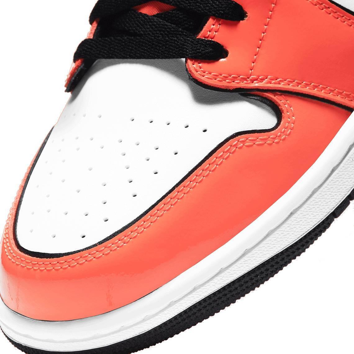 Air Jordan 1 Mid Turf Orange 6/7