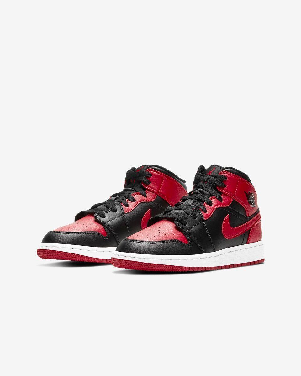 Air Jordan 1 Mid Banned (2020) 3/7
