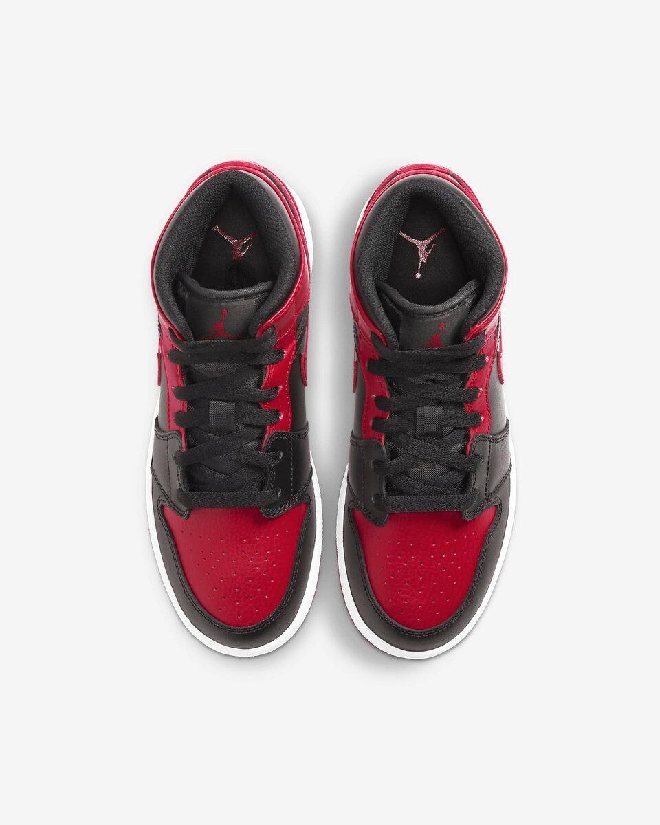 Air Jordan 1 Mid Banned (2020) 4/7