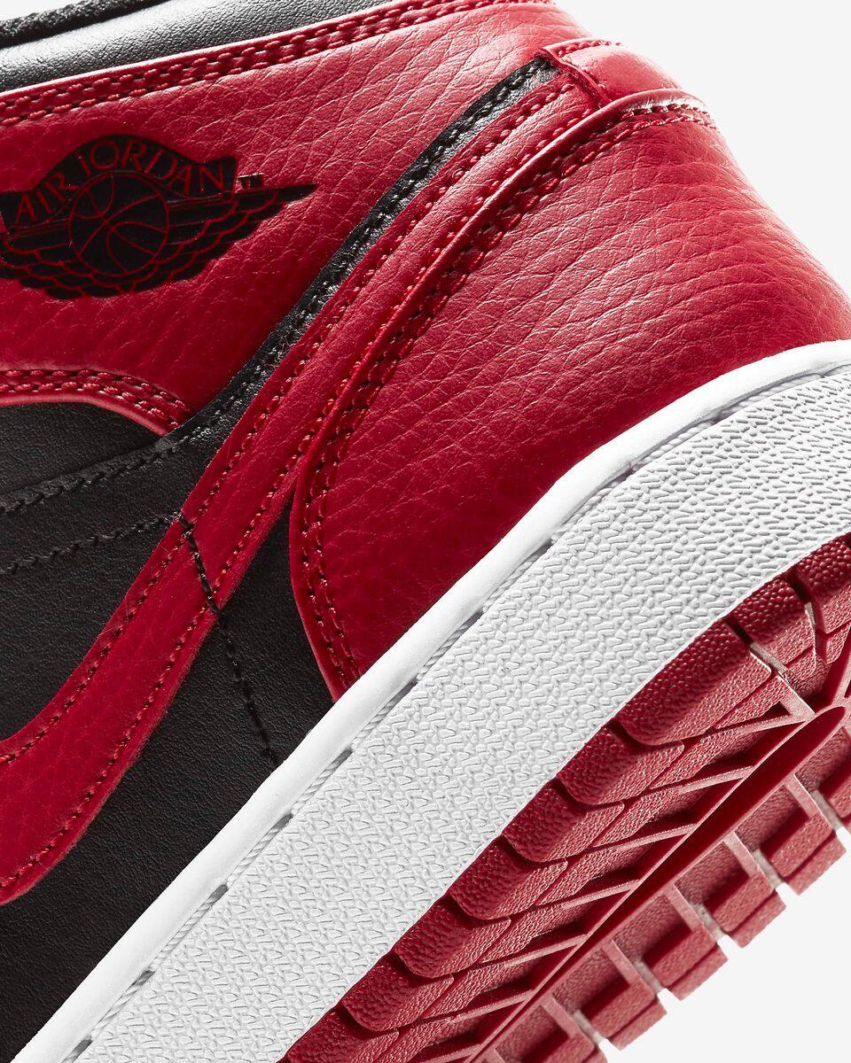 Air Jordan 1 Mid Banned (2020) 7/7