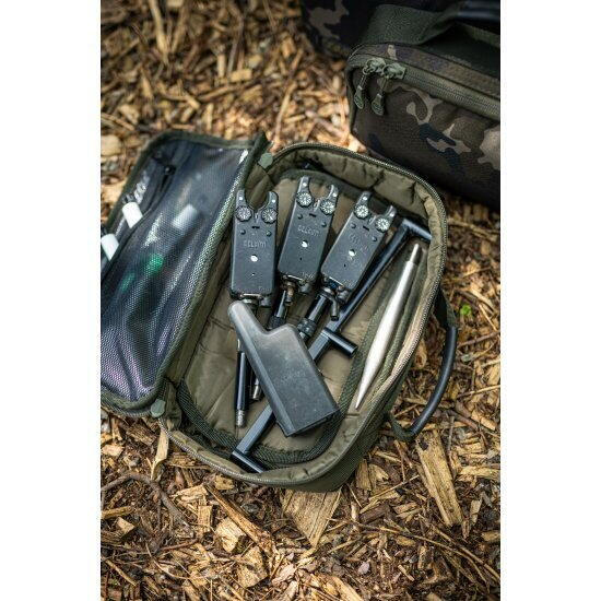 Korda Compac Buzz Bar Bag Medium Dark Kamo 30x17x6cm - Angeltasche 3/4