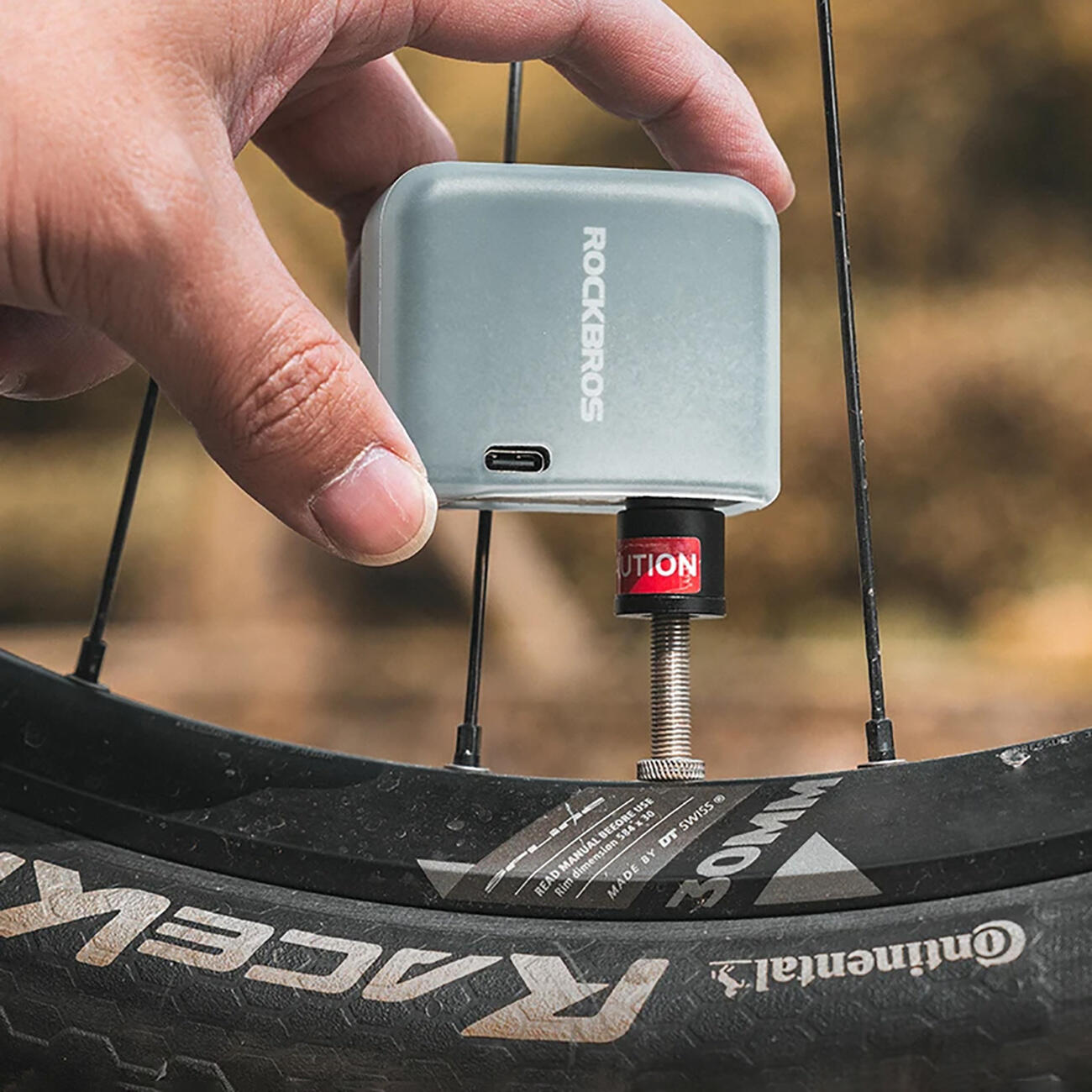 Mini-Fahrradpumpe Rockbros für Schrader-/Presta-Ventile 2/7