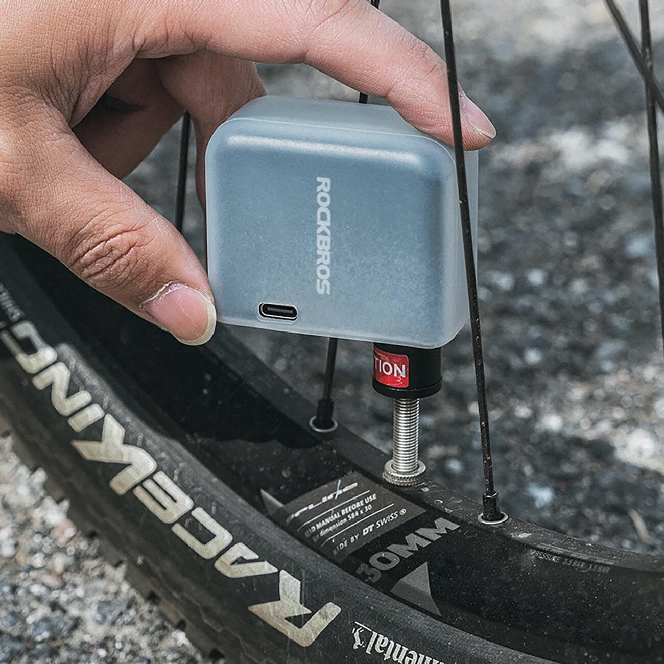 Mini-Fahrradpumpe Rockbros für Schrader-/Presta-Ventile 4/7