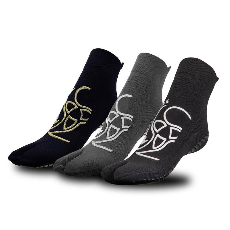 Set mit 3 Pilates-Socken in 3 verschiedenen Farben zum Preis von 2