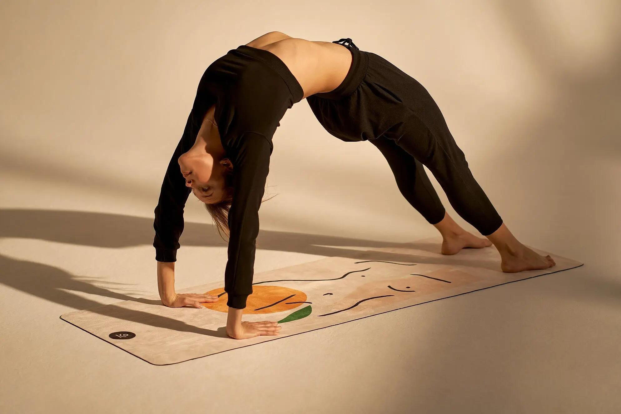 Spodnie do jogi Moonholi Cosmic Cropped Track Pants z obniżonym krokiem 5/5