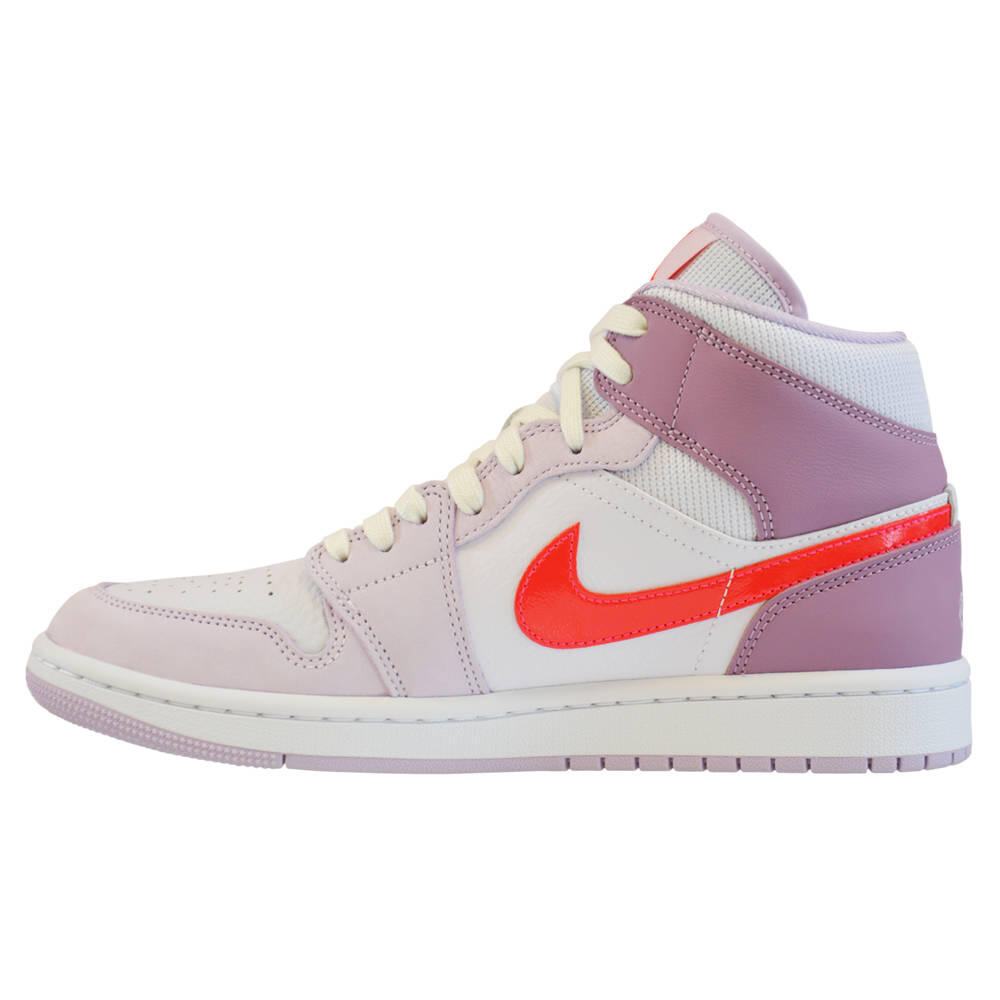 Air Jordan 1 Mid Valentine's Day (2022) 2/7
