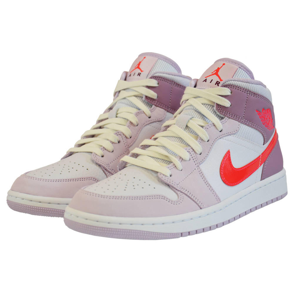 Air Jordan 1 Mid Valentine's Day (2022) 3/7