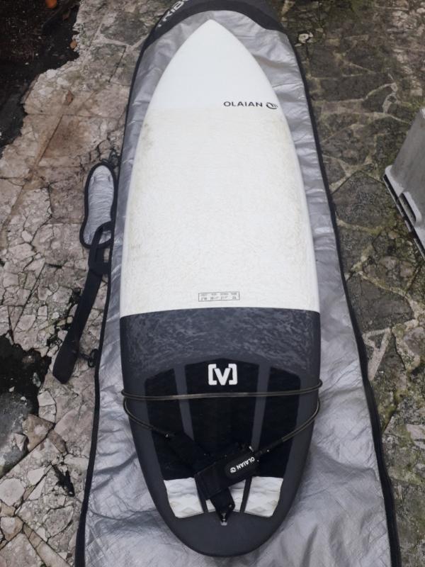 Tussen Particulieren - SHORTBOARD 900 5'10" 33 L met 3 FCS1 vinnen + zwarte pad 3/5