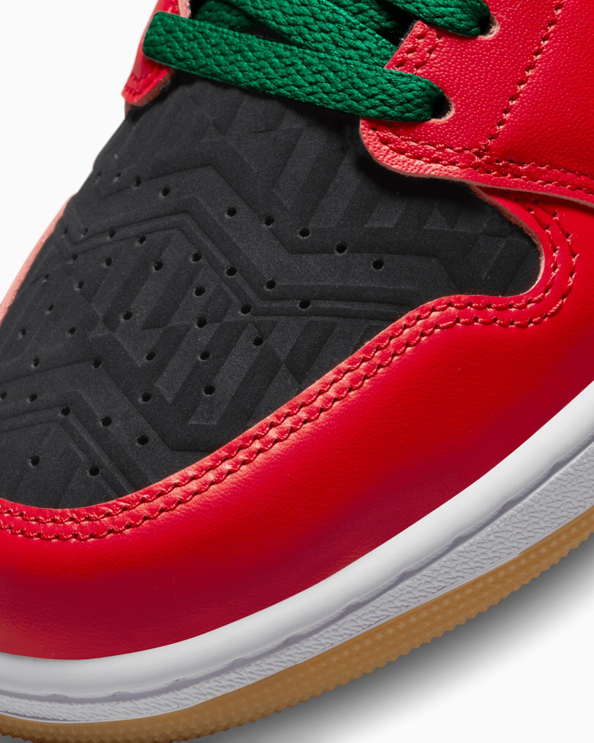 Sapatilhas Homem Nike Air Jordan 1 Vermelho 6/7