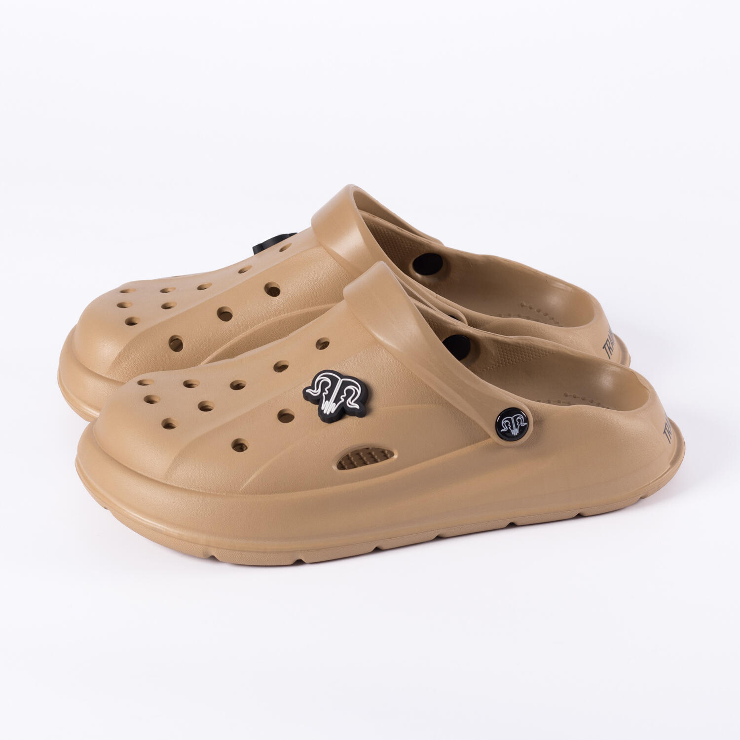 TRAIN LIKE FIGHT Crocs RAM HOOFS - Camel