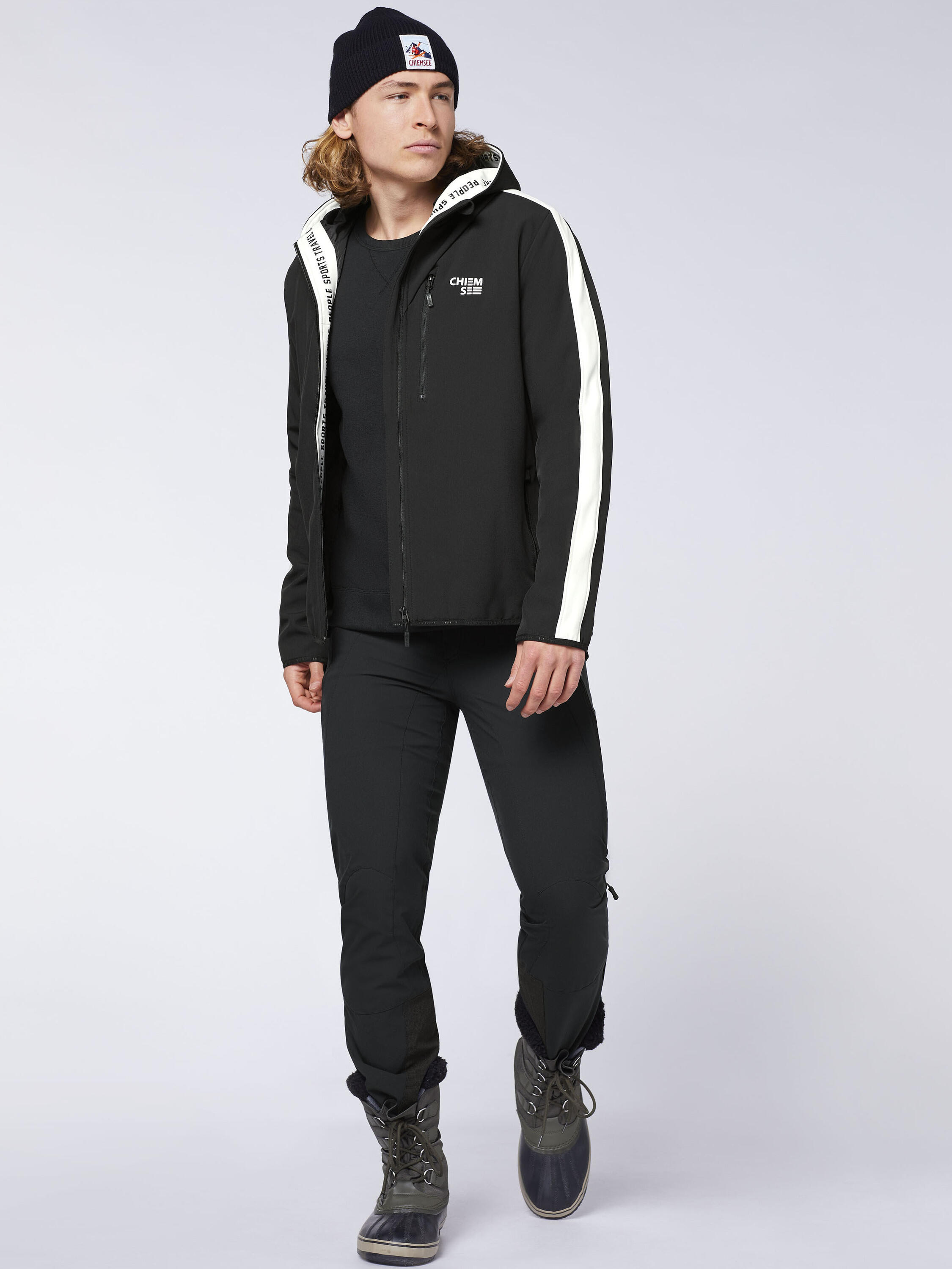 Softshell-Jacke mit Blockstreifen und Retro-Patch 5/7