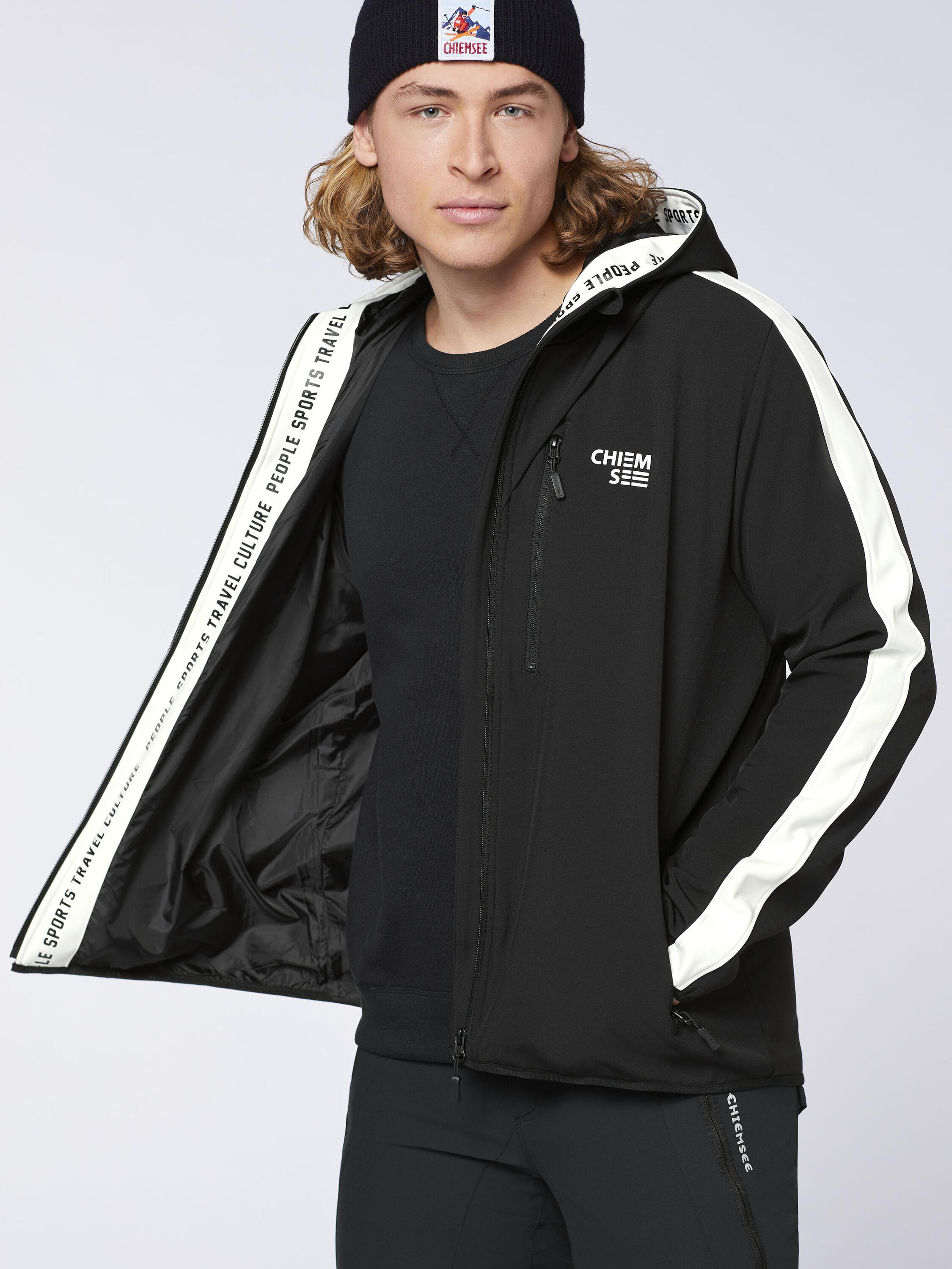 Softshell-Jacke mit Blockstreifen und Retro-Patch 6/7