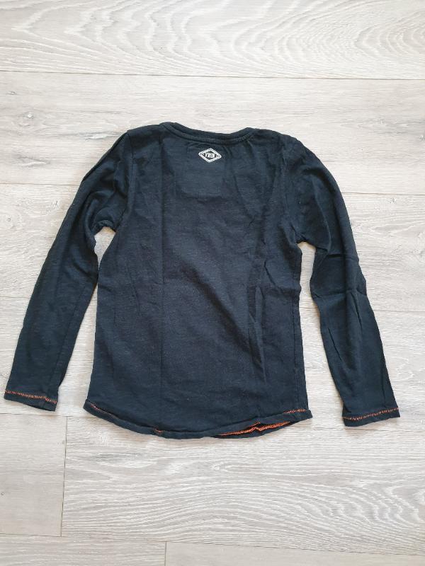 Entre Particuliers - t-shirt noir Vingino taille 8 ans 2/3
