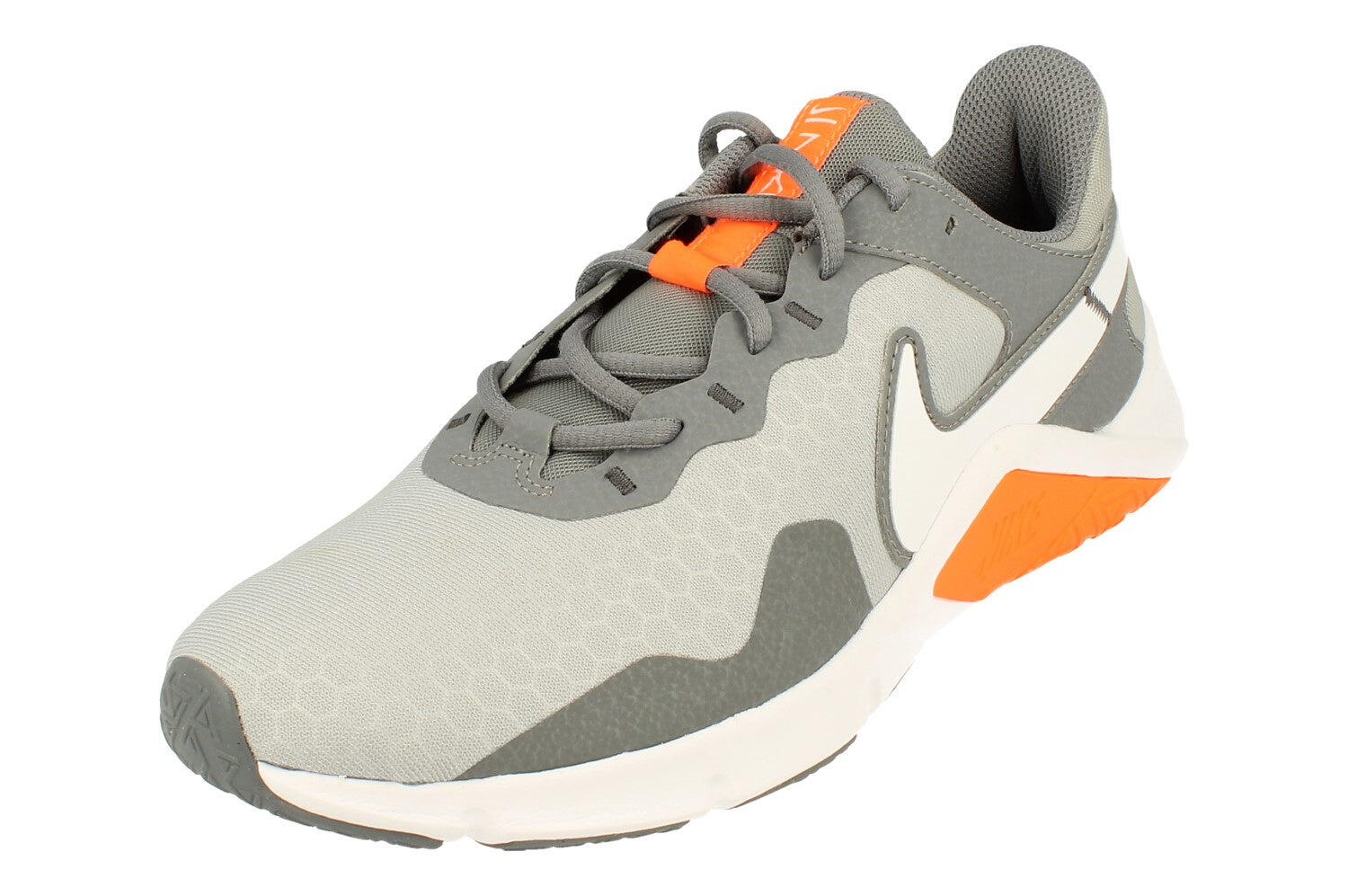 Legend Essential 2 Mens Cq9356 007 | Decathlon