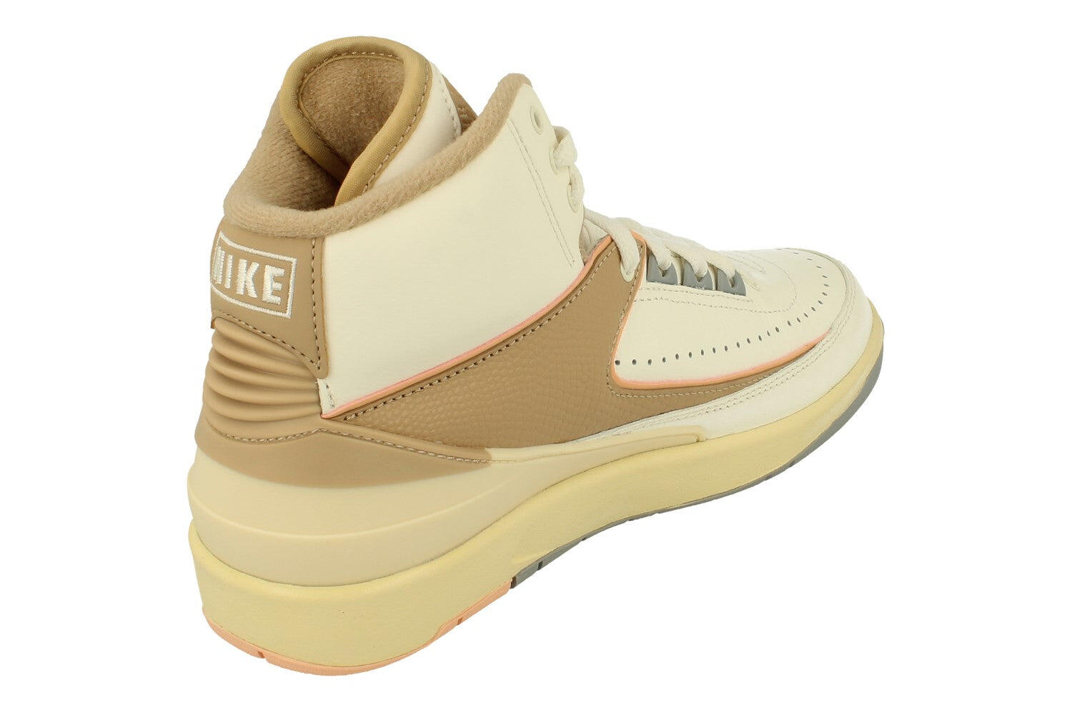 Air Jordan 2 Retro Womens Trainers Dx4400  118 3/5