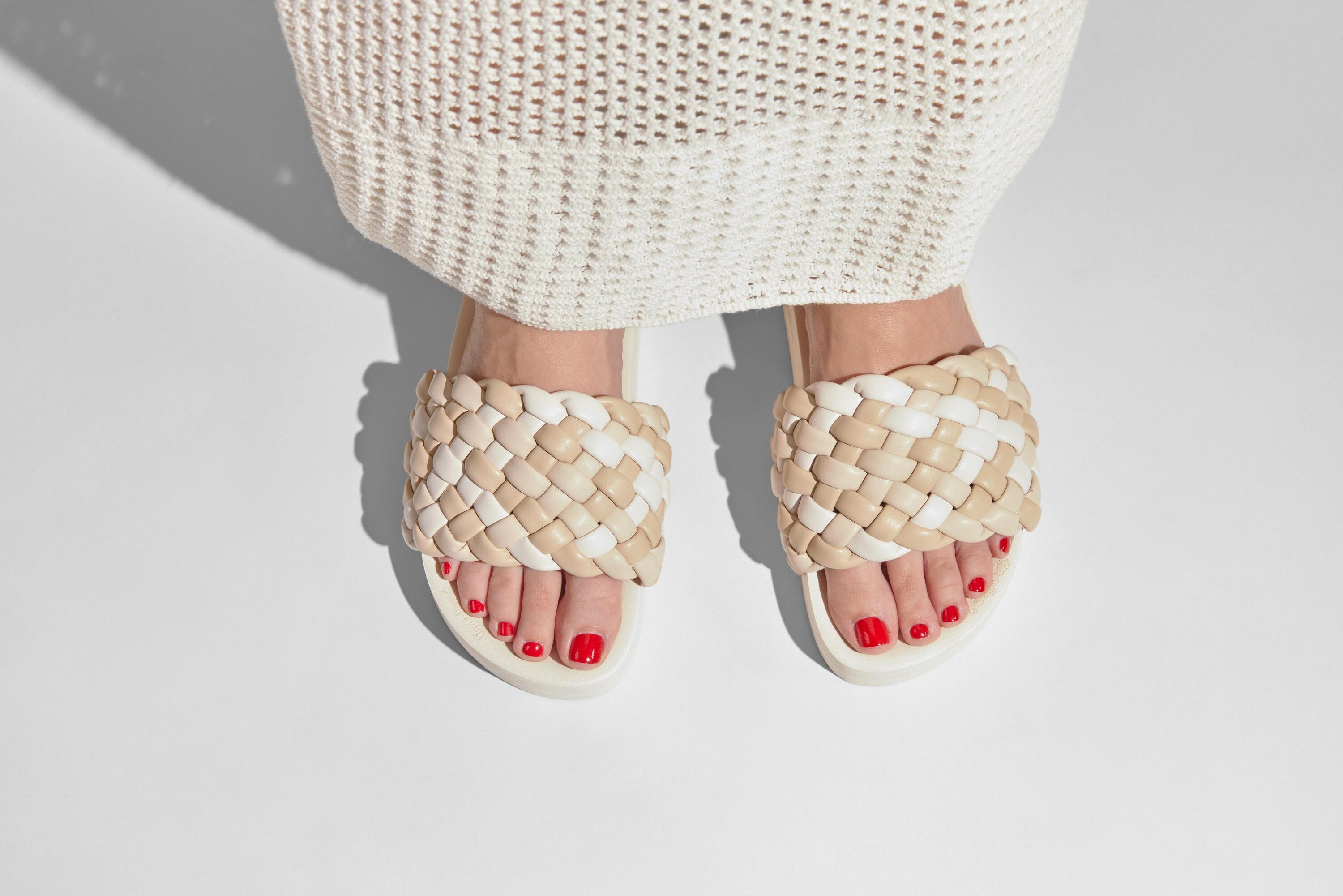 Damen weave*hi Slides Beige 4/4