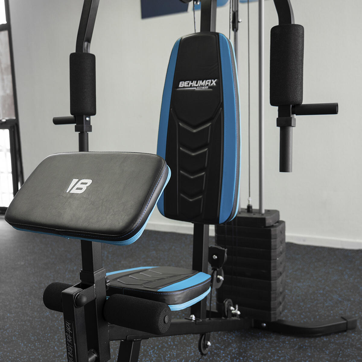 Maquina Multiestação Multigym 300 PRO 4/5