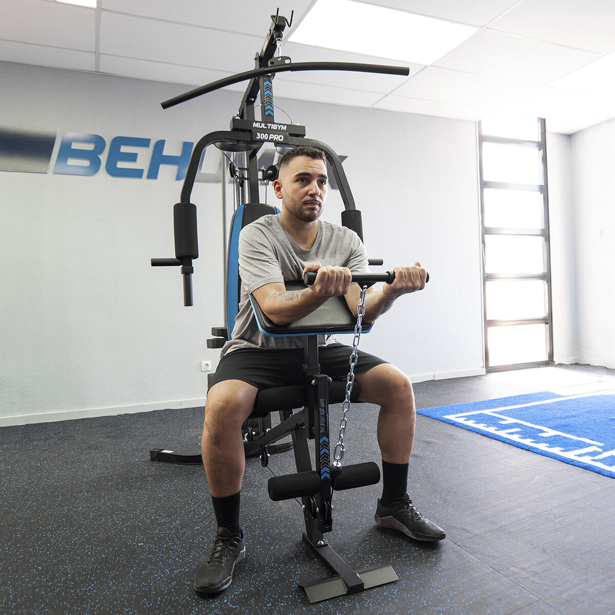 Maquina Multiestação Multigym 300 PRO 2/5