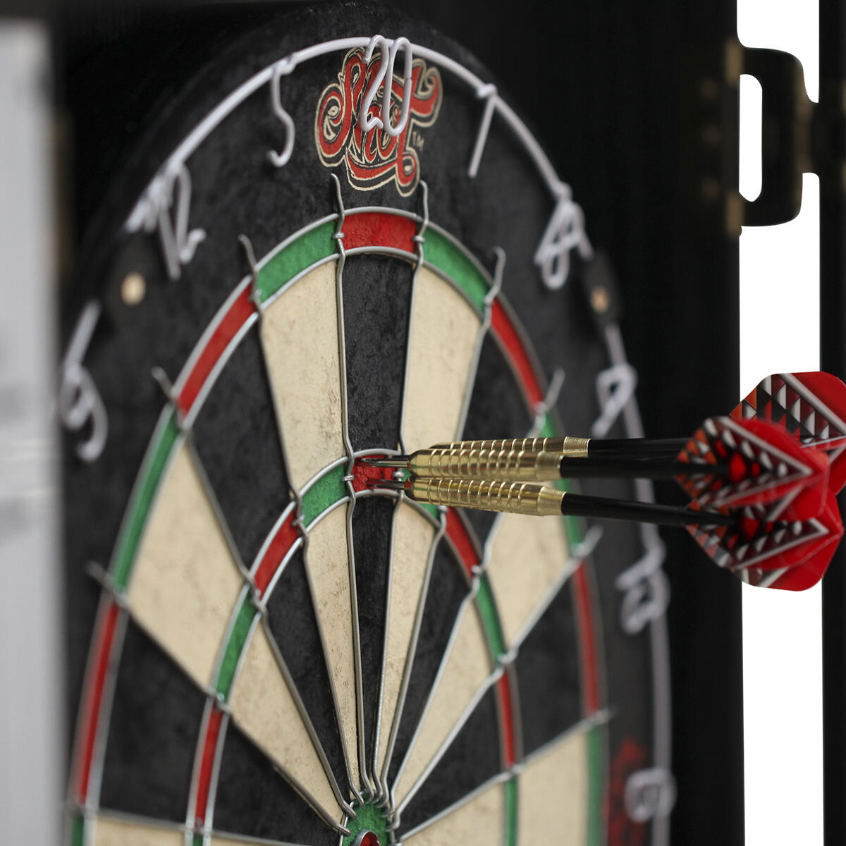 Shot Renegade Dartboard Cabinet Set 4/7