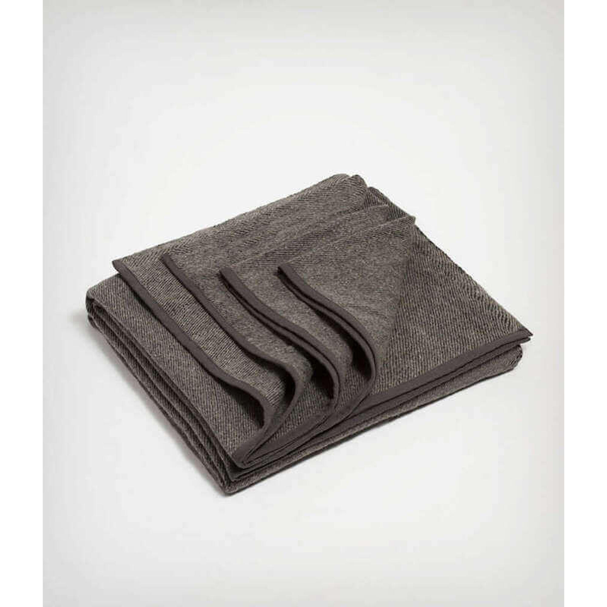Patura de yoga Manduka din lana reciclata - Sediment
