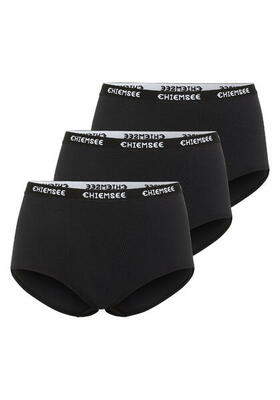 Hipster im Dreierpack und Label-Look