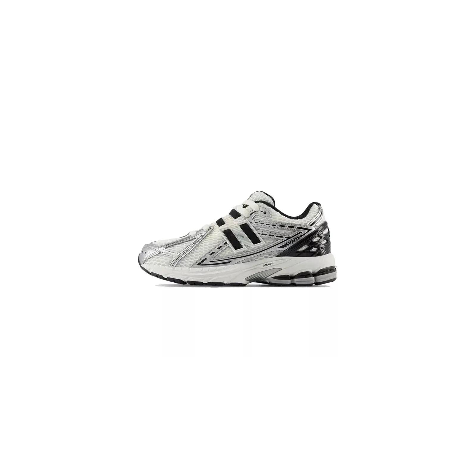 NEW BALANCE picture