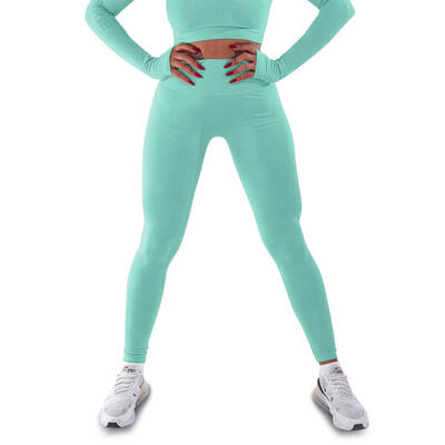 Leggings tecnico con effetto push up e una silhouette perfetta.