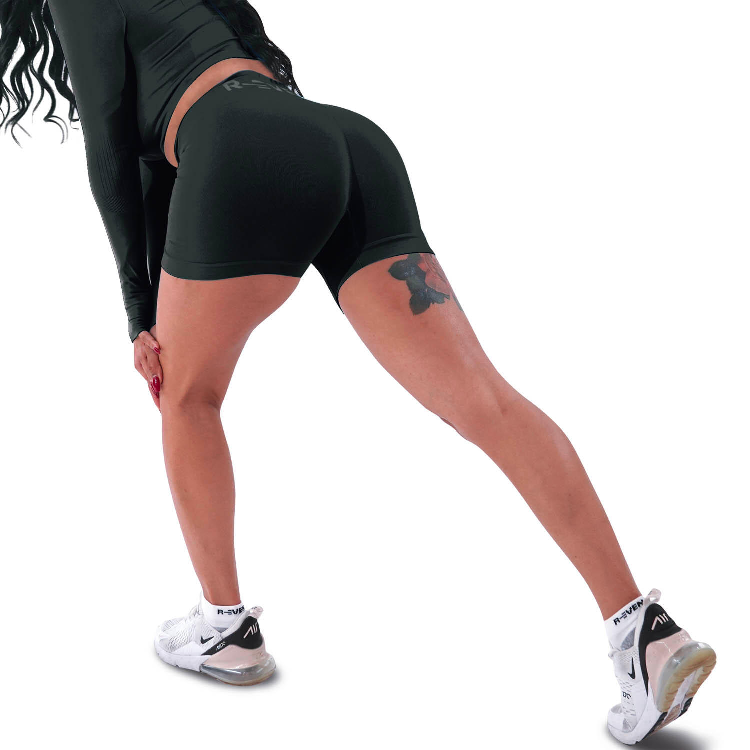 R-EVENGE Short tecnico con effetto push up e una silhouette perfetta