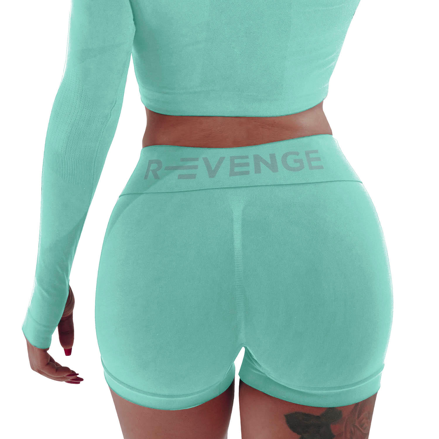 Short technique avec effet push-up et silhouette parfaite. 4/4